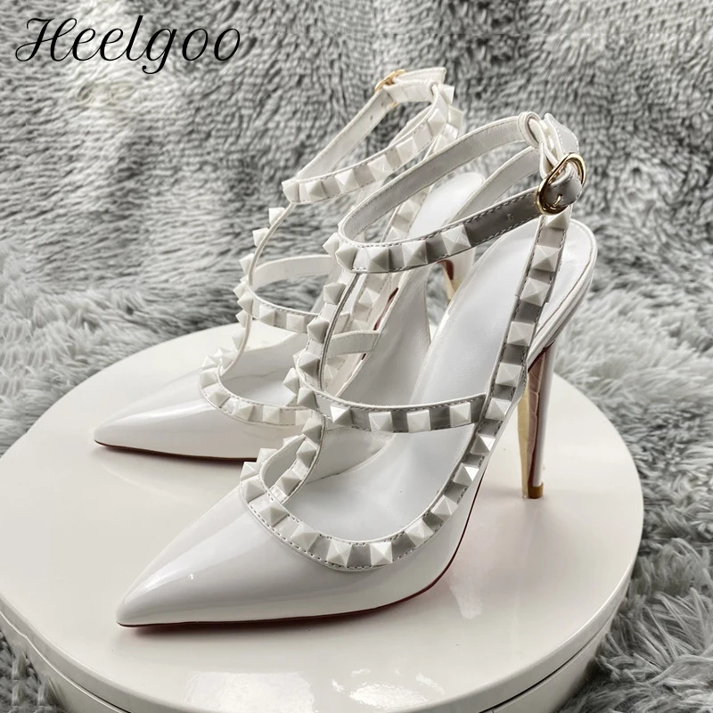 Heelgoo Verão Backless Mulheres T-Strap Toe Pointy Sapatos De Salto Alto Com Rebites Designer de Moda Stiletto Bombas Glossy White Black