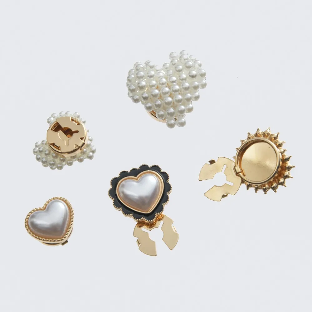 1PCS Elegant Little Fragrance Style Heart Pearl Cufflinks for Shirts Suits High Fashion Decorative Button Scarf Clasp  Accessory