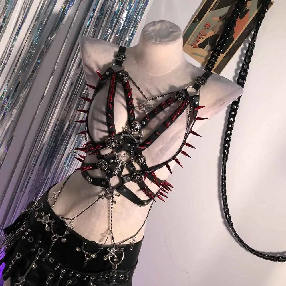 موضة إحياء هاراجوكو الجرونج الشرير الصخرة في سن المراهقة Y2K بلايز Kawaii سايبر القوطي E-الفتيات القوطية تانك ايمو الجمجمة 90s سبايك رصع برشام