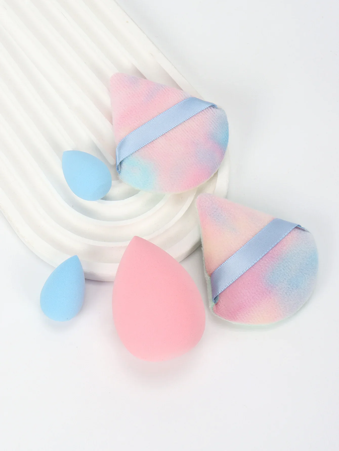 Juego de esponjas de maquillaje profesional de 5 piezas: herramientas suaves y multiusos para una aplicación perfecta de base, polvo y colorete