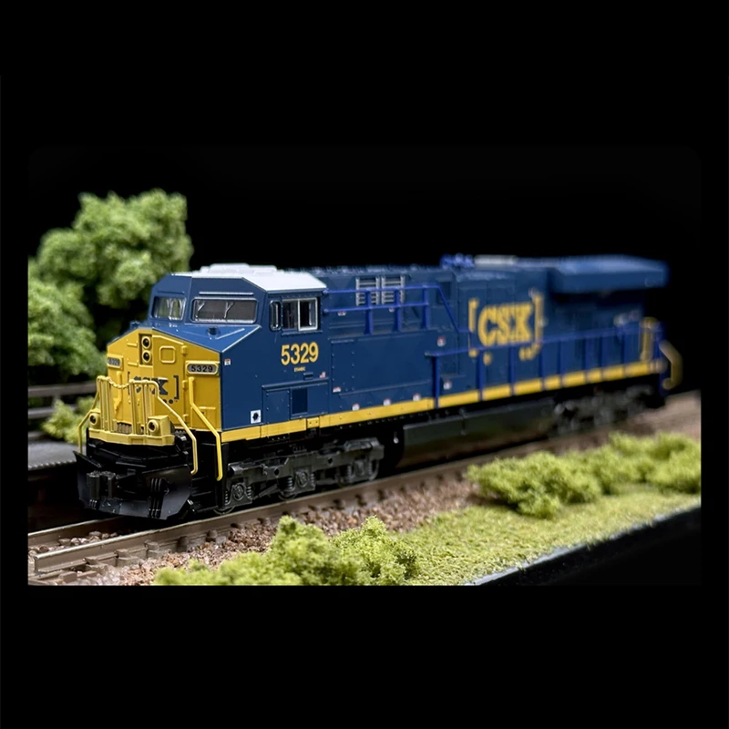 KATO Simulation Train Model N Scale 1/160 176-8949 USA GE ES44DC Diesel Locomotive Rail Car CSX #5329 Model Toys