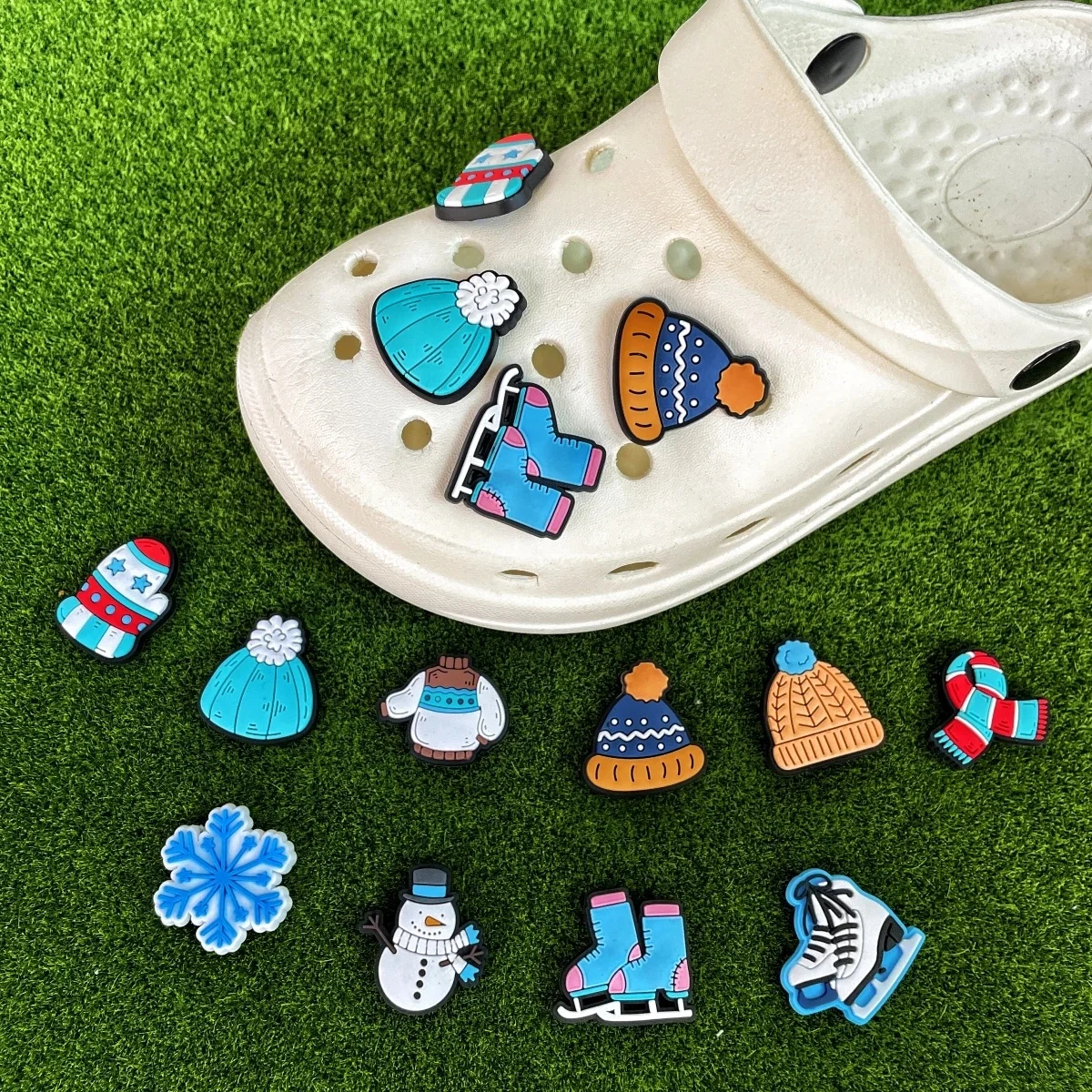 20Pcs Winter Shoe Charms, Snowman Hats Coats Scarf Gloves Ski Pins for Adults Women Men Party Favors Birthday Holiday Gifts