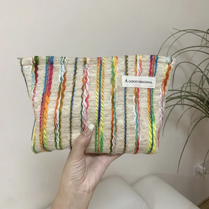 Women\'s Makeup Bag Woolen Thickened Striped Cosmetic Bag Travel Portable Canvas Travel Washing Organizer Beauty Case