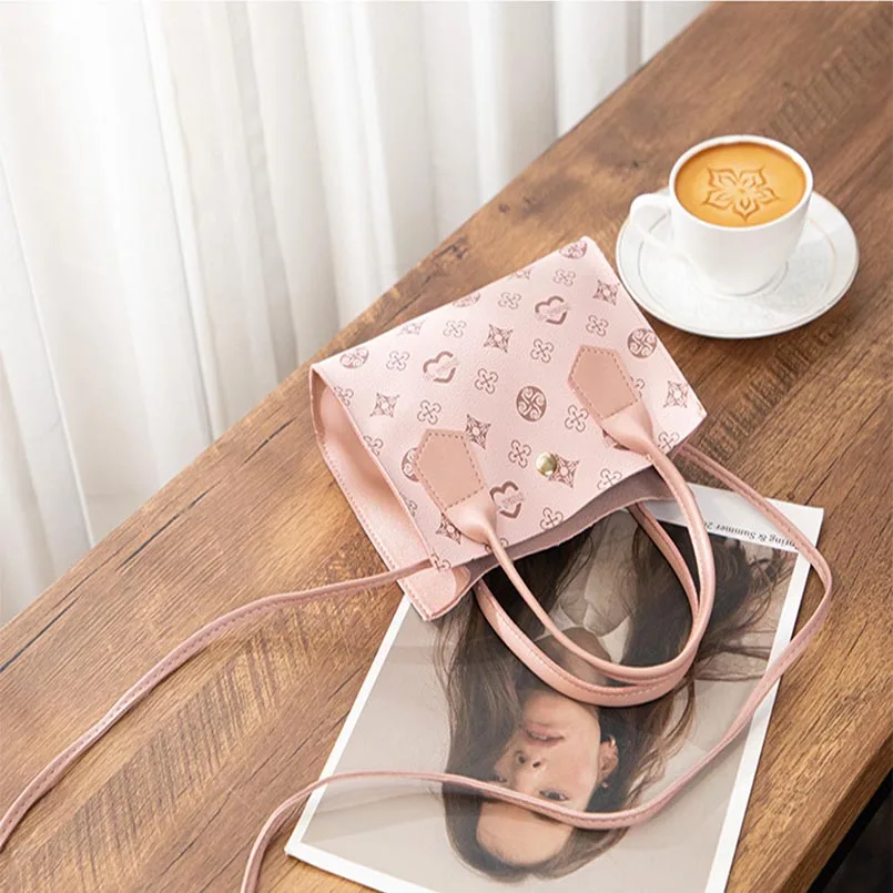 

Retro PVC Small-Mini Female Magnetic Buckle Shoulder Crossbody Bag Women Handbag Purse