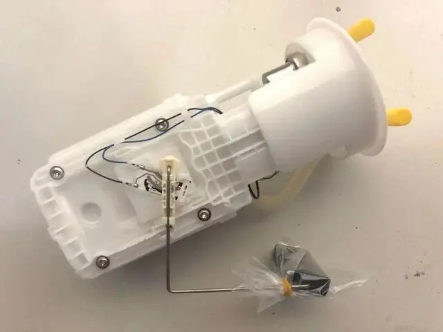 ensemble-de-pompe-a-carburant-pour-moteur-chery-qq-qq3-11-l-sqr372-s11-1106610ab