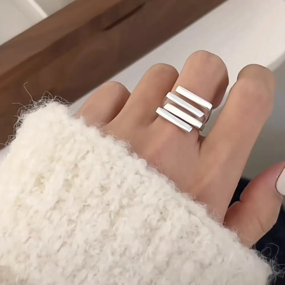 Pierścionki damskie BF CLUB 925 Sterling Silver, proste geometryczne, ręcznie robione, nieregularne, retro, złote, z cyrkoniami, antyalergiczne, idealne na prezent urodzinowy.