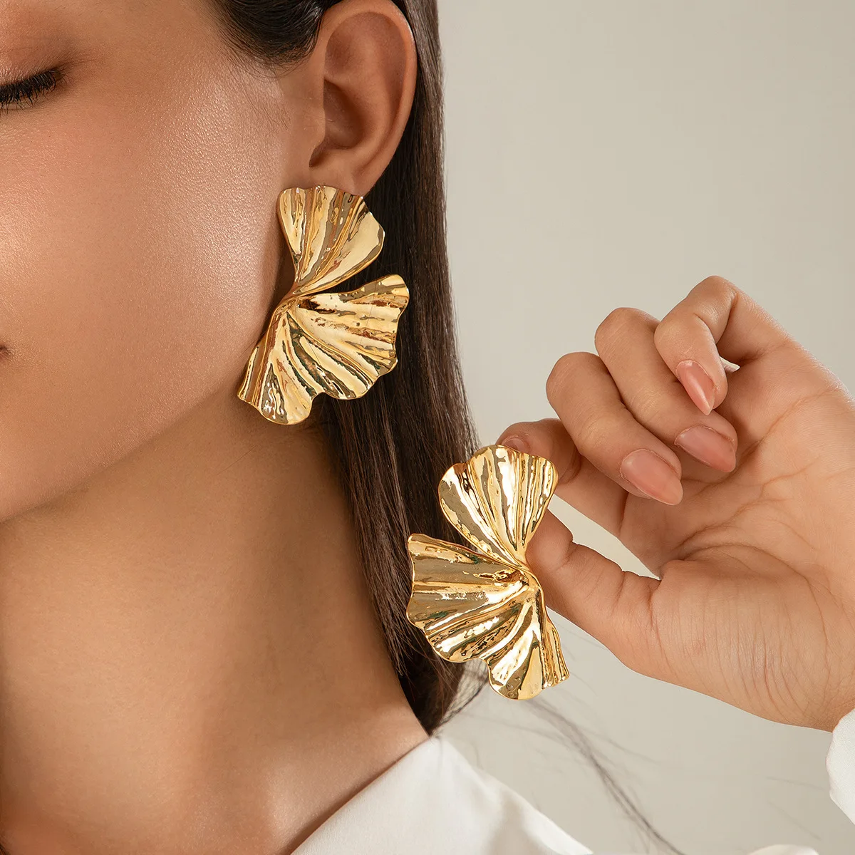 Vedawas Golden Exaggerated Irregular Geometric Flower Alloy Earrings,Elegant Wedding Banquet Women Accessories