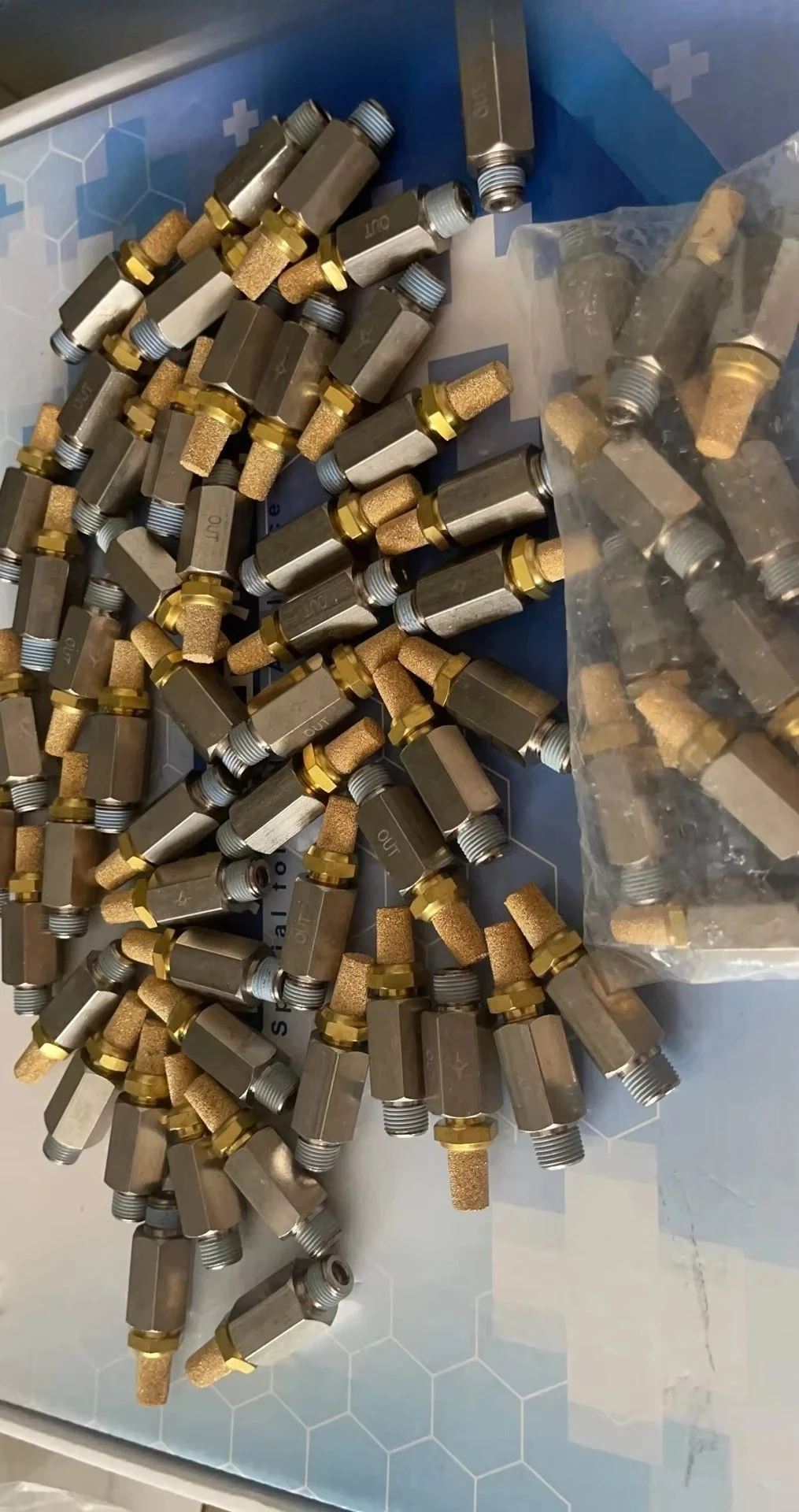 تستخدم مضخة التفريغ XG1.DWB-1.2B معقم الفراغ الجهاز الصامت للمصنع الأصلي.