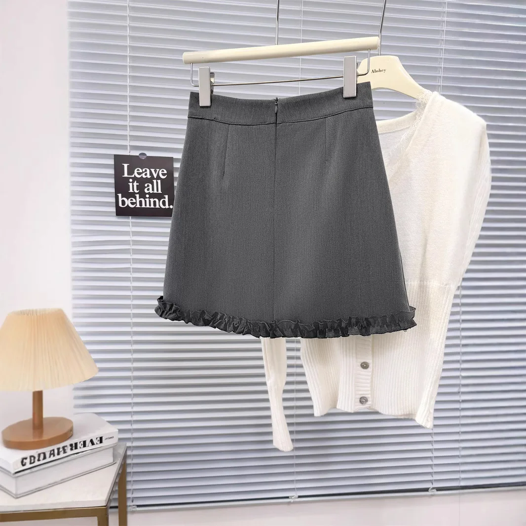 Spring and Autumn Design Sense Western Material Gray College Wind Pressure Pleated Lace Short Skirt for Women