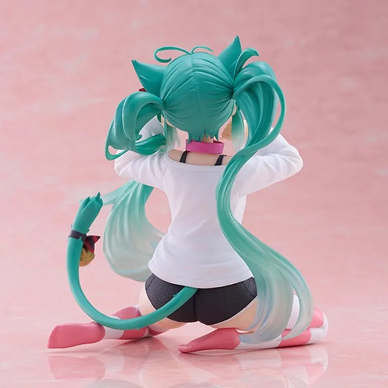 TAiTO Assembly Scenery Figure Desktop Cute Hatsune Miku Cat Ear Short-sleeved T-shirt Cute Anime Figure Model Gift