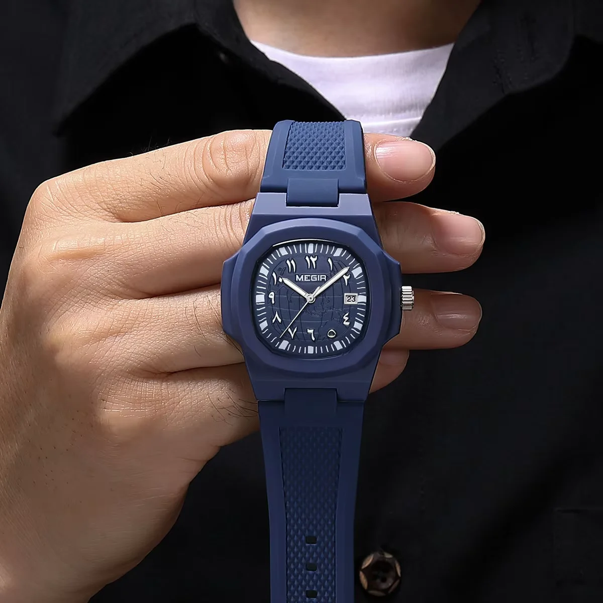 

MEGIR 8119 Top Brand Luxury Fashion Simple Watch 3ATM Waterproof Date Clock Silicone Band Sport Quartz Wristwatch 43mm