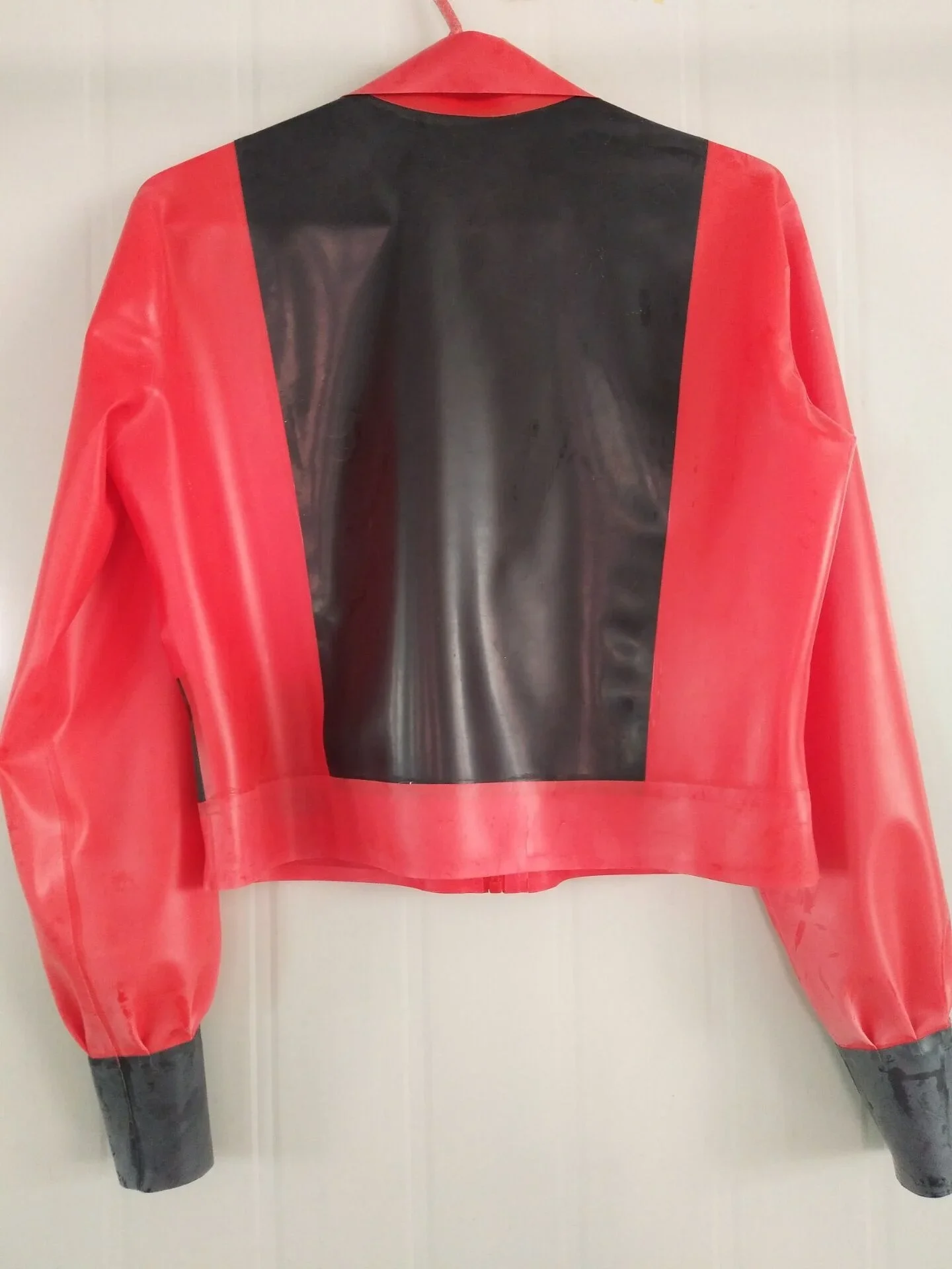Latex Mantel Tops 100 % Gummi Gummi Ganzanzug Rot Schwarz Langarm Größe S-XXL