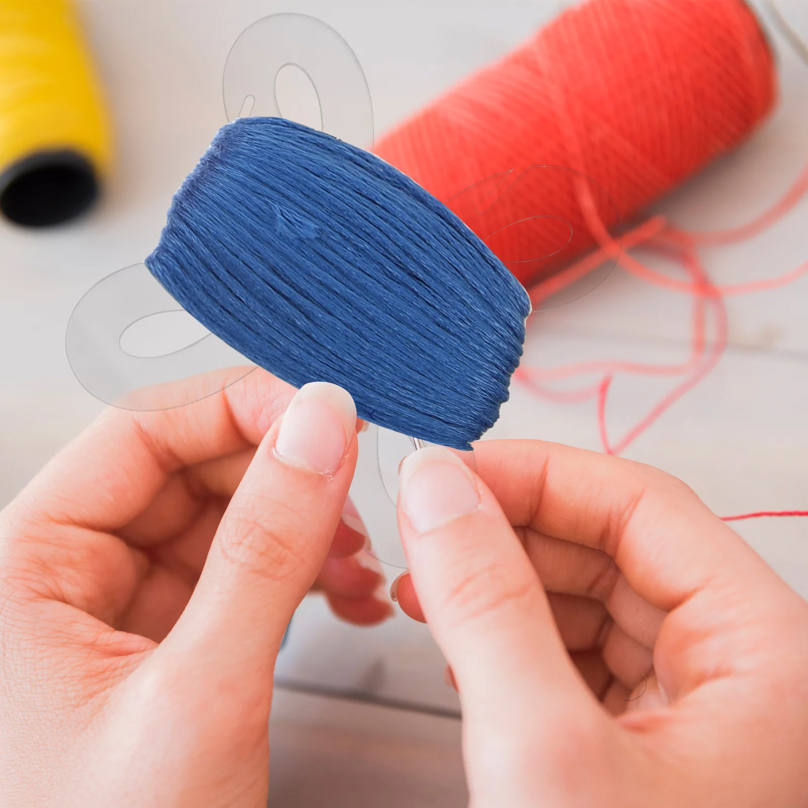 

5Pcs Clear Yarn Bobbins Durable Acrylic Spools for Sewing Knitting Small Portable Thread Organizers Weaving Supplies