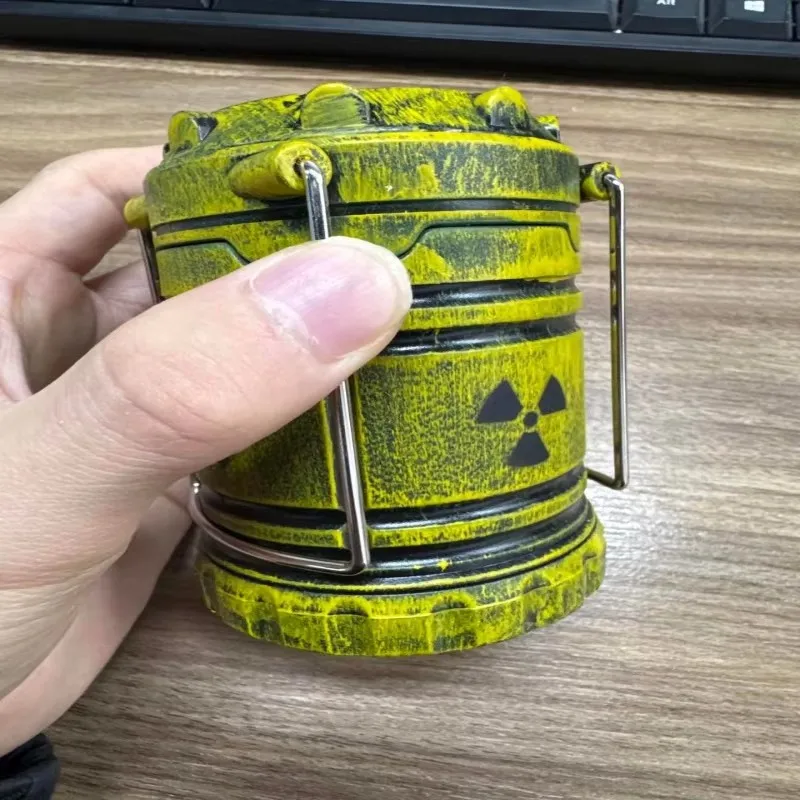 Novelty Mini Simulation Nuclear Reactor Lantern Handheld Camping Light Glow in Dark Night Lamp No Battery Needed Home Decor Gift