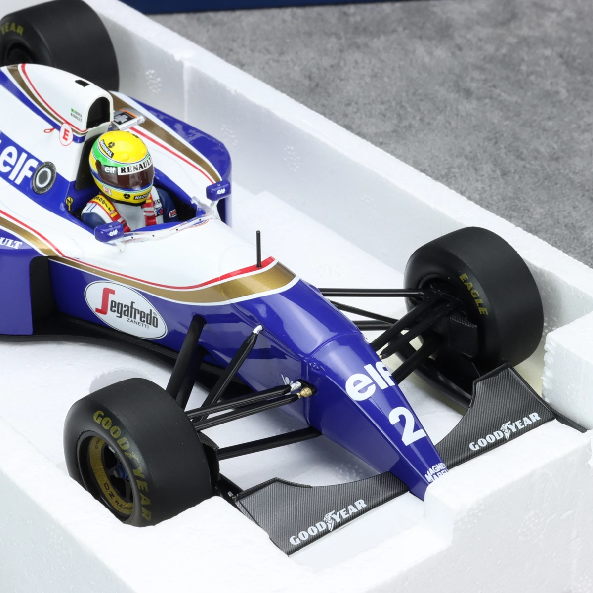 Minichamps 1:18 F1 FW16 Senna San Marino Station 1994 Simulation Limited Edition Resin Metal Static Car Model Toy