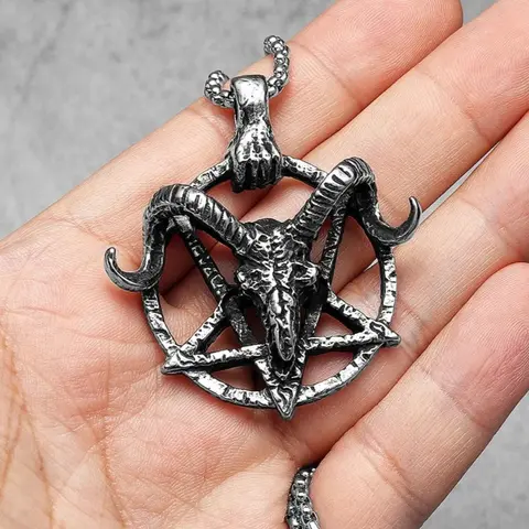 Vintage Evil Pendant Men Retro Goat Horn Necklaces Stainless Steel Chain Gothic Rock Jewelry for Male Biker Halloween Gift