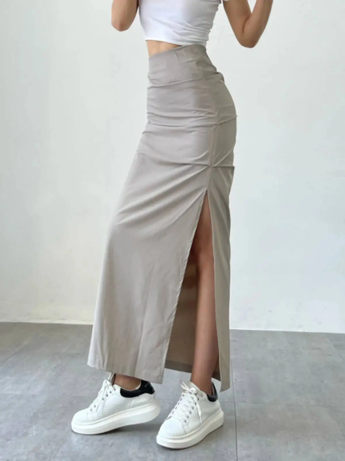 

European American Ins Style Street Fashionable Half Length Skirt Women 2026 Summer New Style Side Split Fork A-line Skirt FB5T