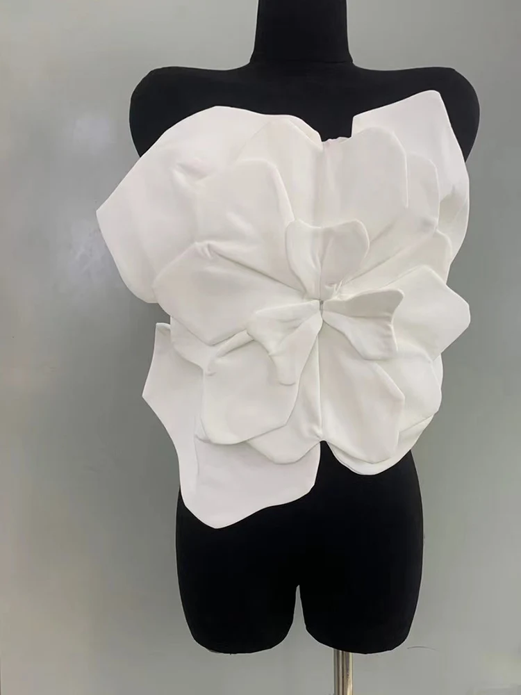 

Fashion spring and summer new three-dimensional big flower tube top vest women wear slim slim slim backless sexy blouse.