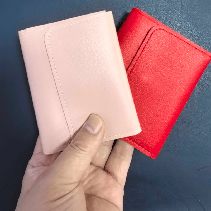 

Новый дизайн 2026 года - Трехсекционный компактный тонкий кошелек с множеством отделений для карт и надежной застежкой-кнопкой, портативный и легкий