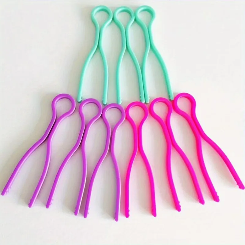 92 pcs Bobbin Thread Clips, Fits Standard Bobbins, Sewing Machine Bobbins Embroidery Thread Storage, Random Color Assortment