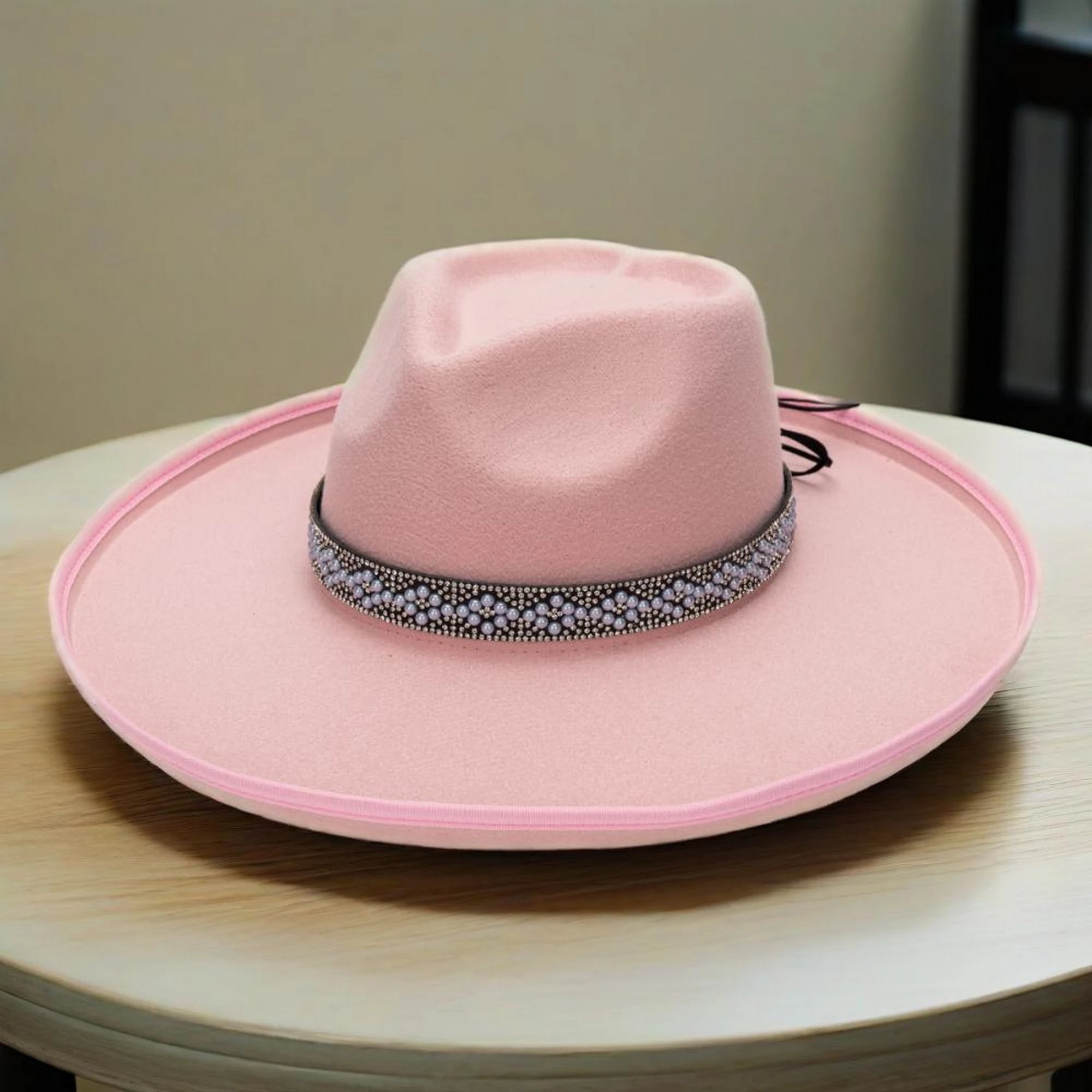 

Stylish Panama Hat with Wide Brim and Felt Fedora Design for Fashionable Adults at Parties and Everyday Wear