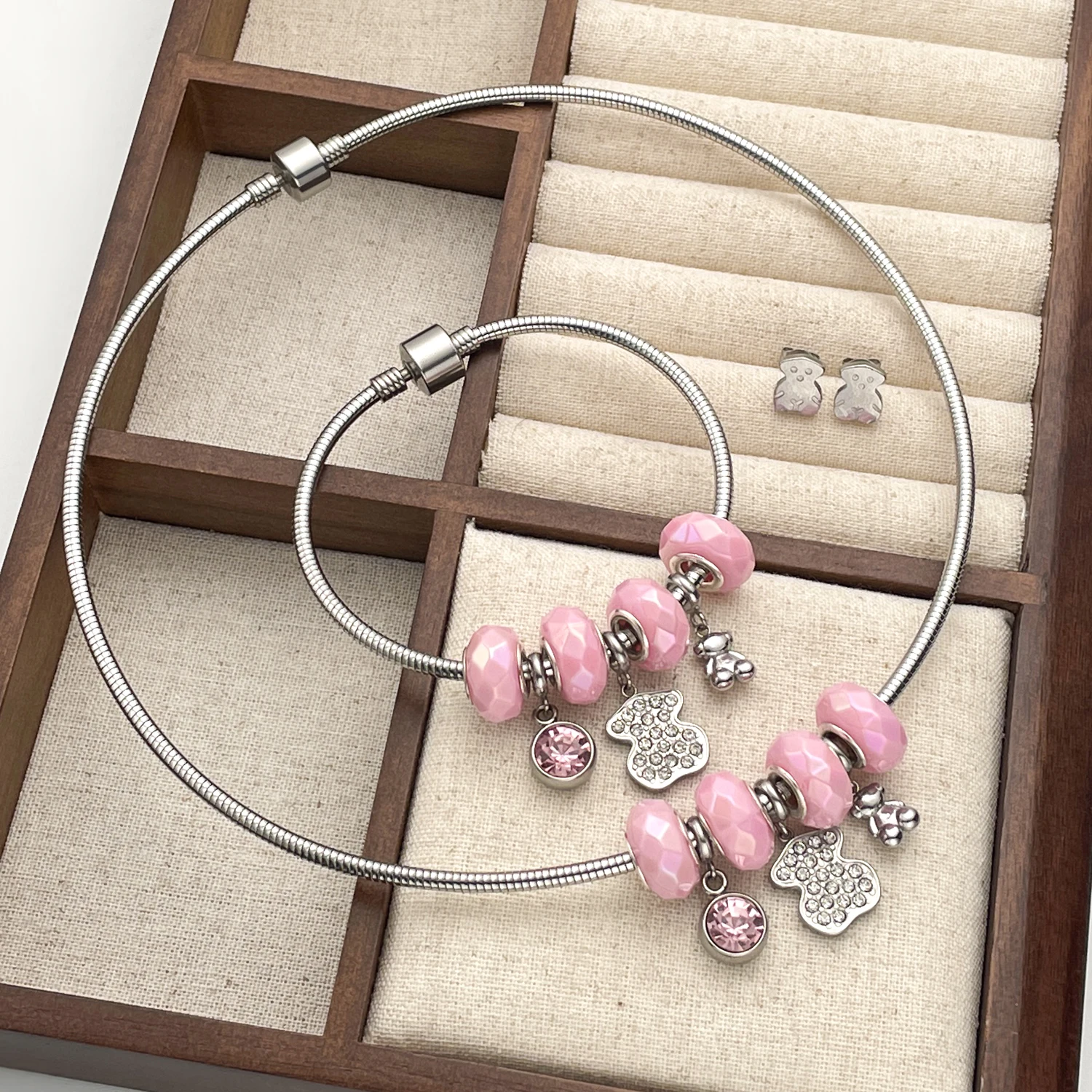 

Elegant titanium steel three color women personality temperament fashion stud earrings necklace bracelet combination set