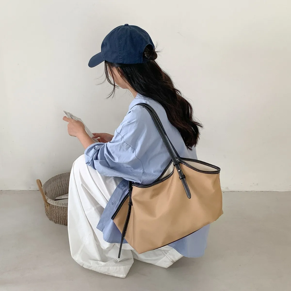 

Fashion 2025 New Shoulder Bag Luxury Design Simple Versatile Casual Tote Bags Commuting Nylon Handbag For Women Large Capacity