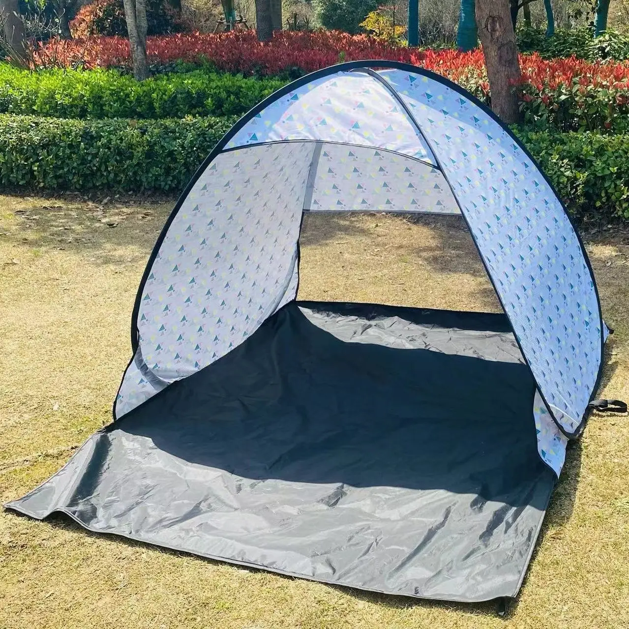 Open the outdoor camping tent in seconds, sun protection, seaside beach tent, leisure awning, quick opening, portable and