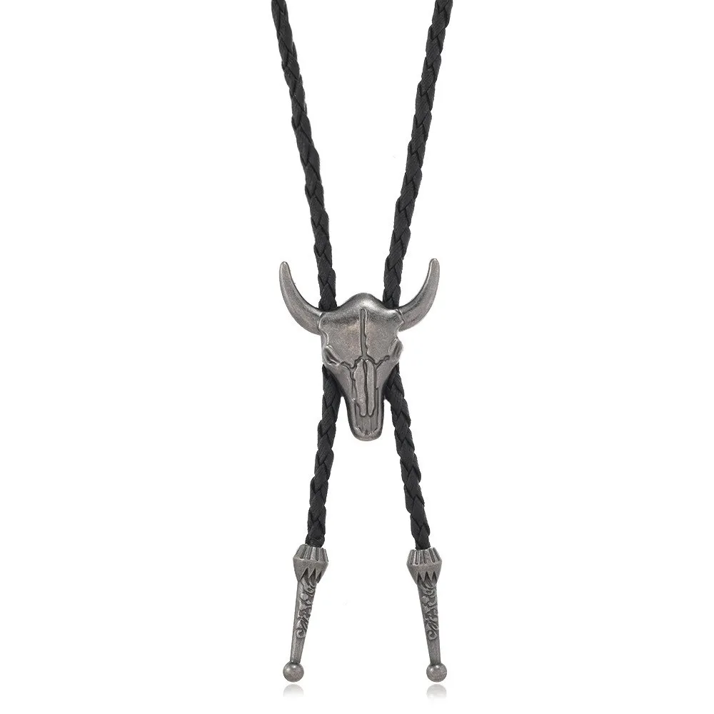 Vintage Artistic Bolo Tie Necklace Antique Silver Vintage Turquoise Pendant Round Disc Daily Tie Necklace Personality Inlaid