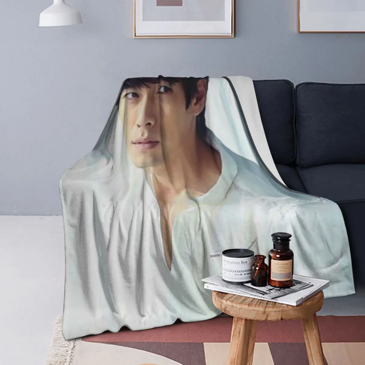 

Hyun Bin Kpop Blankets Soft Warm Flannel Throw Blanket Cover for Bed Living room Picnic Travel Home Couch