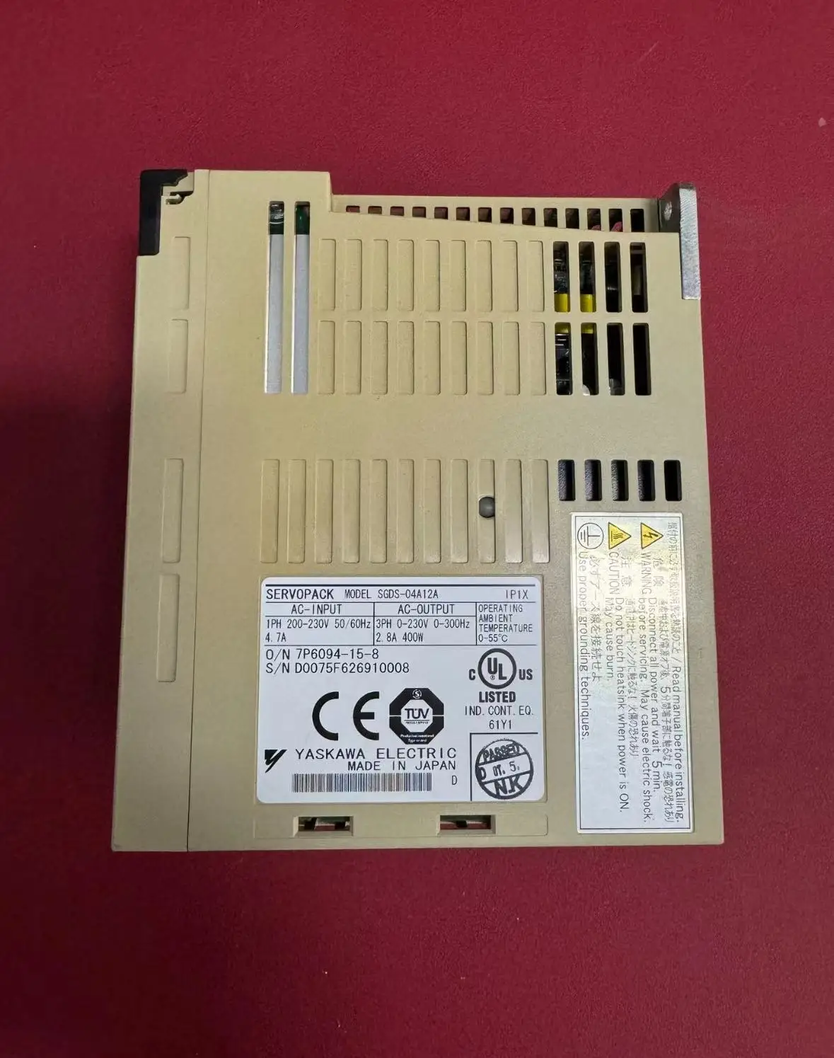 Second-hand SGDS-04A12A servo driver 400W, test functions intact