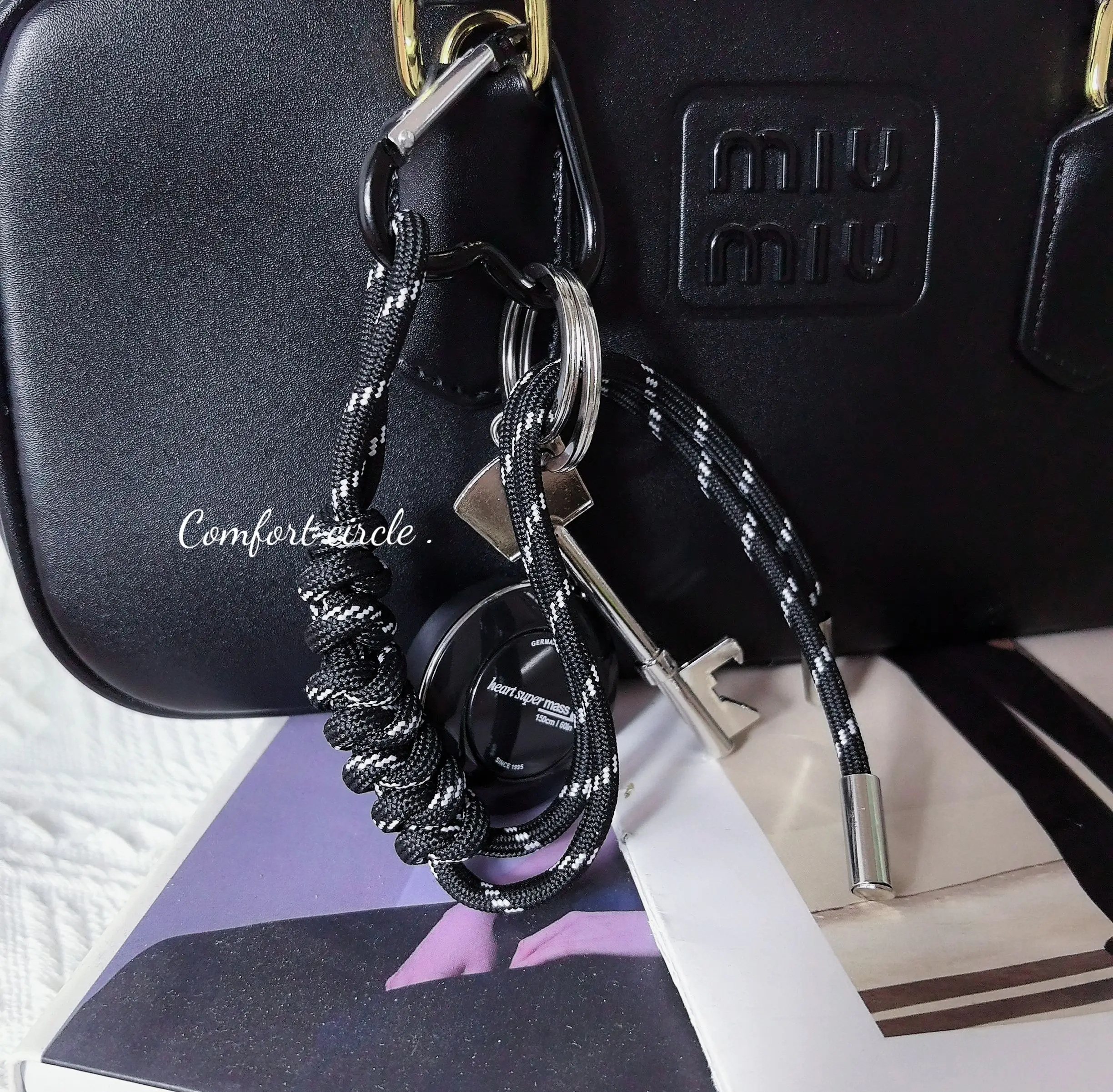 Original Design Versatile Love Lock Climbing Rope Keychain Bag Buckle Simple Girl MIU Bag Accessories Pendant Hanging Decoration