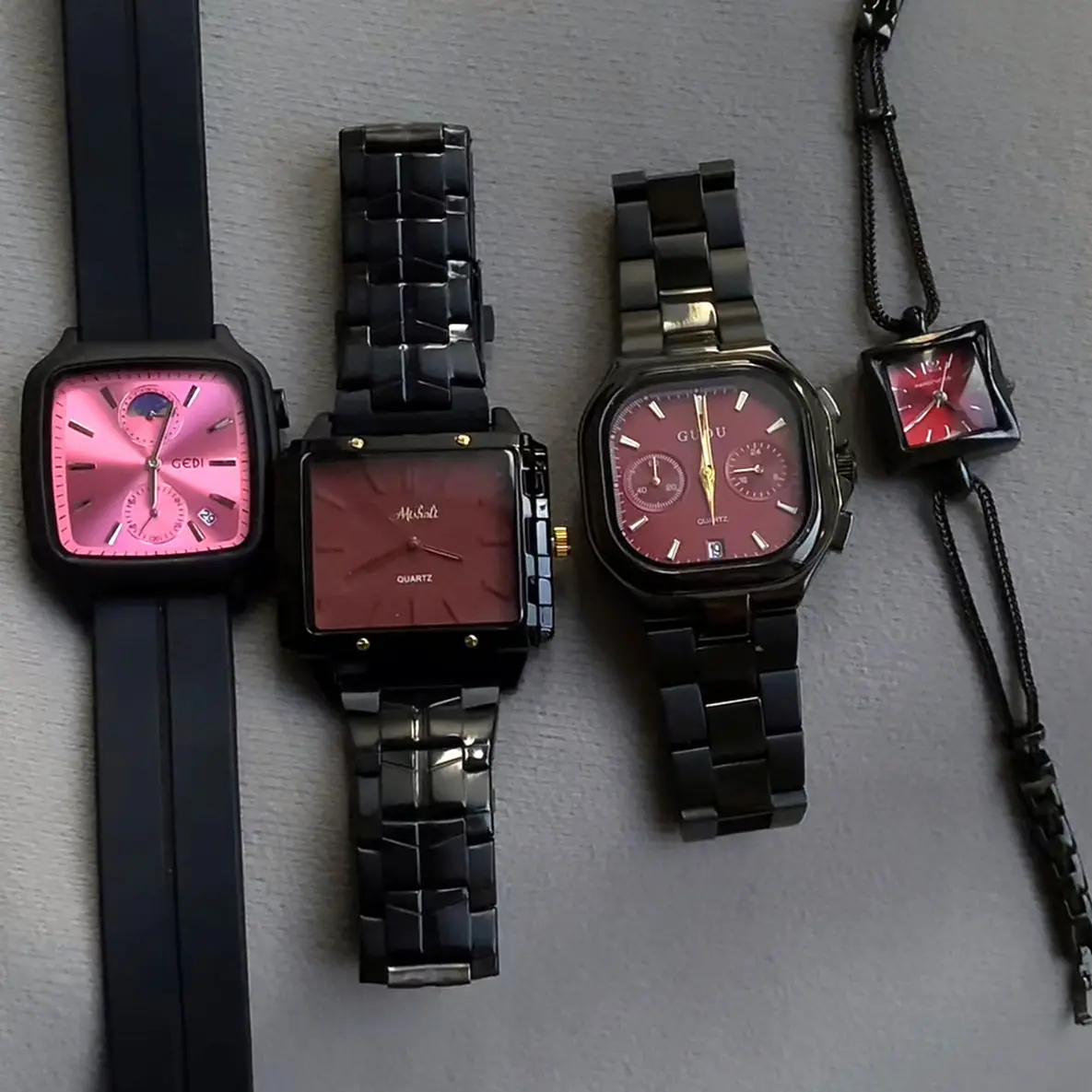 

2026 Новая модель женских часов, повседневные наручные часы со стальным и кожаным ремешком с большим квадратным циферблатом, стильные и элегантные женские часы