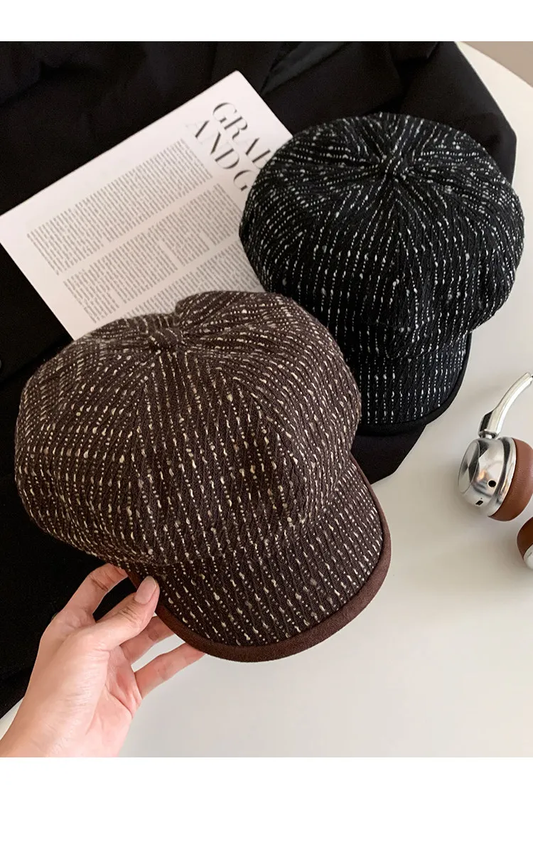 Retro Britischer Stil Kontrast-Streifen Achtkantige Newsboy-Mützen für Damen Herbst und Winter Straßen-Freizeit Vielseitige Literarische Baskenmützen – Detail 12