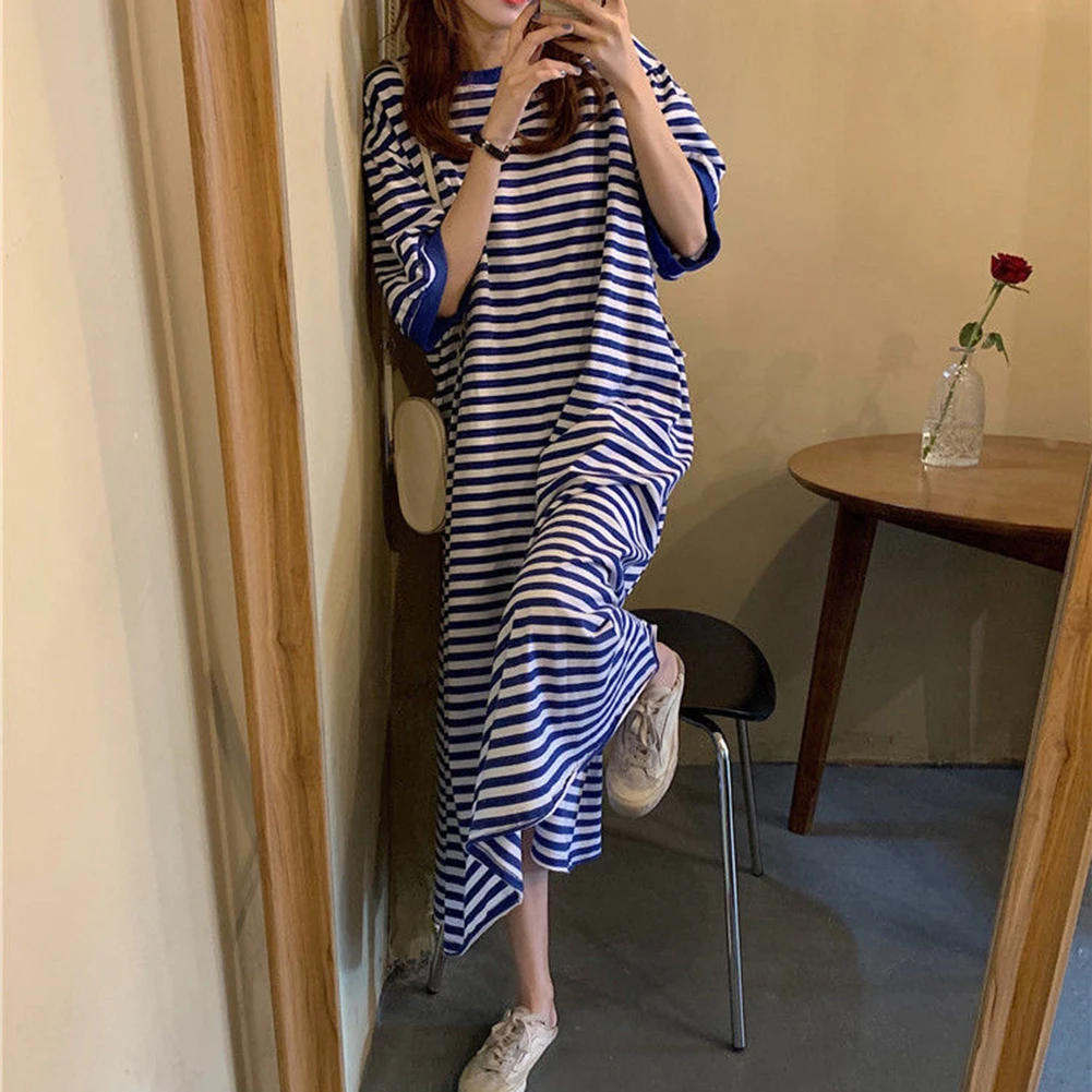 เสื้อยืดลายทางแขนสั้นลำลองสำหรับผู้หญิงช่วงฤดูร้อน ทรงหลวม กระโปรงแขนเสื้อ เสื้อคลุมด้านนอก เสื้อยืด ใยโพลีเอสเตอร์