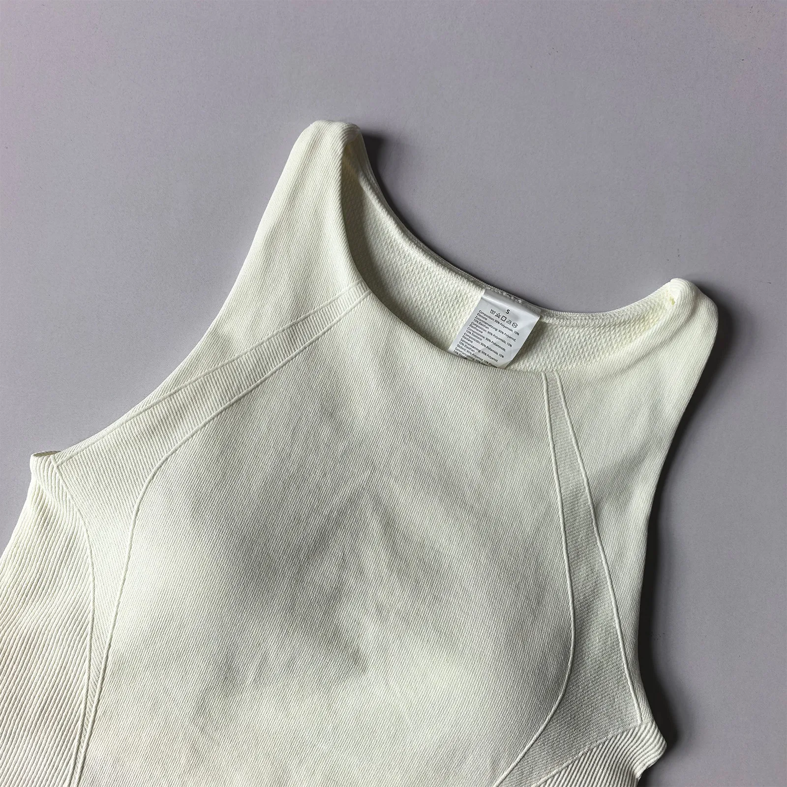 Figurbetontes, ärmelloses Yoga-Top – dehnbares, atmungsaktives Tanktop mit Falten, schnelltrocknende Sportbekleidung für Fitness, sexy, figurbetontes Sport-BH. – Detail 13