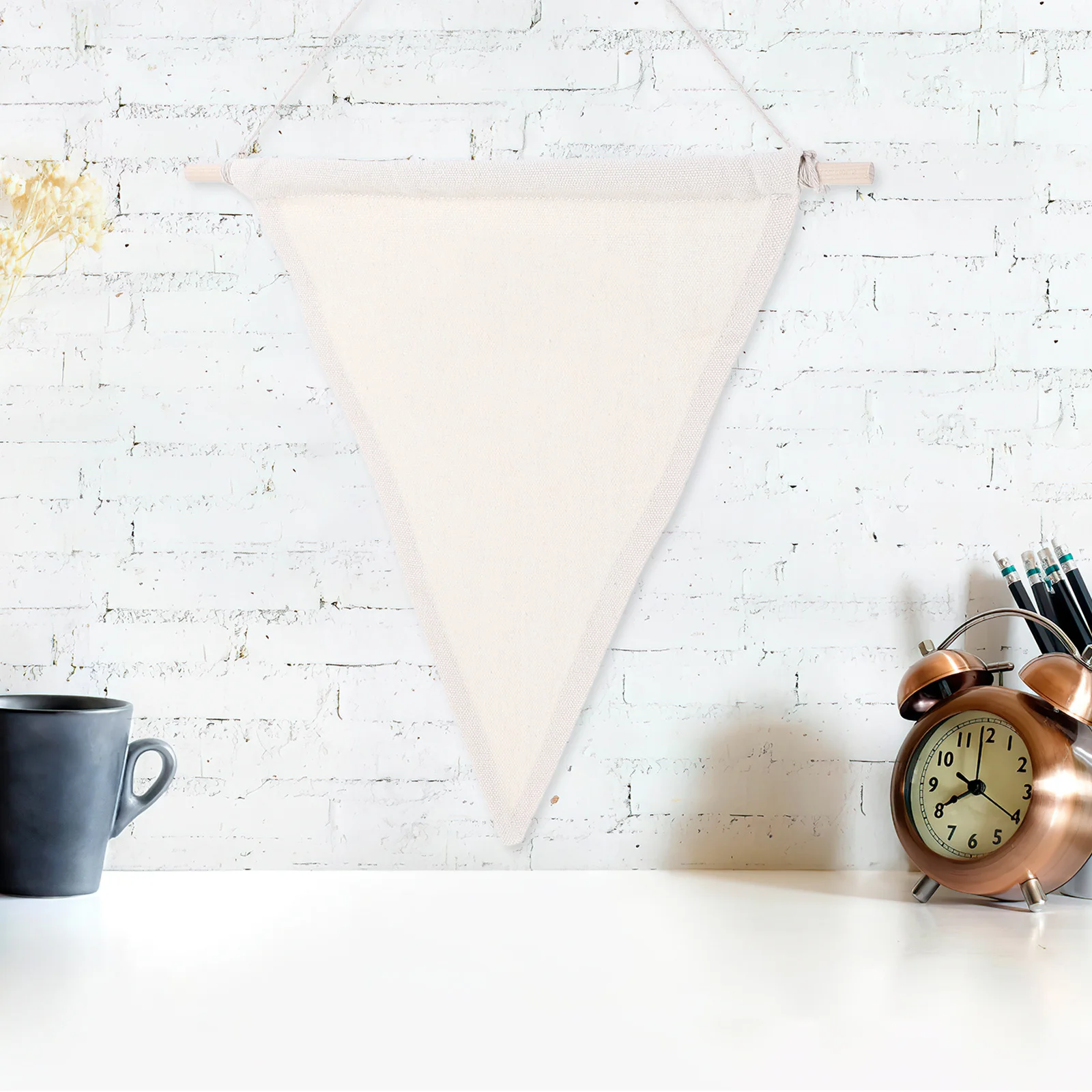 

2 Pcs Proudly Display Hanging Badge Banner Decorate Pin Wall Pennant for Brooch Wooden Decoration