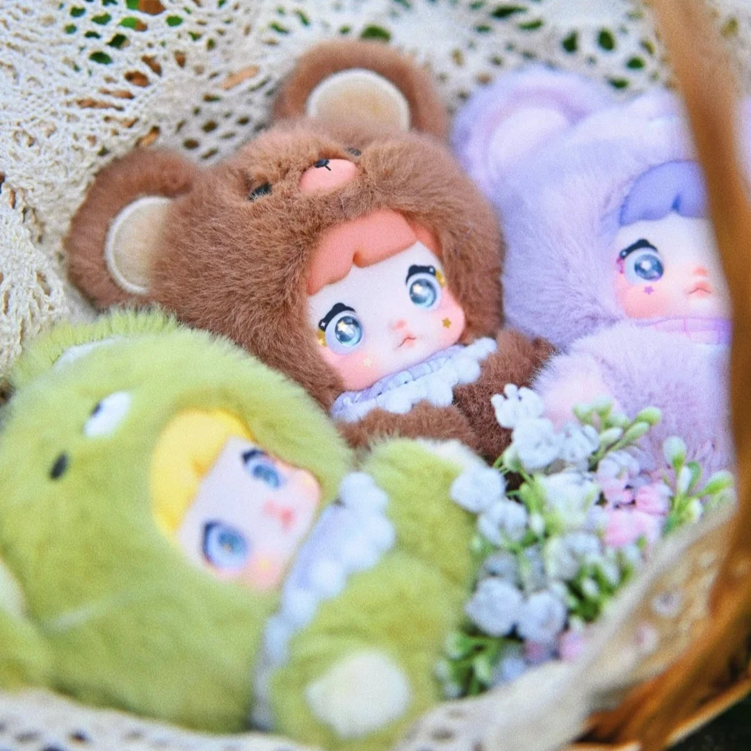 

Nommi V4 Mibao series blind box kawaii vinyl doll fashion bag pendant trendy play mysterious box desktop ornaments surprise gift