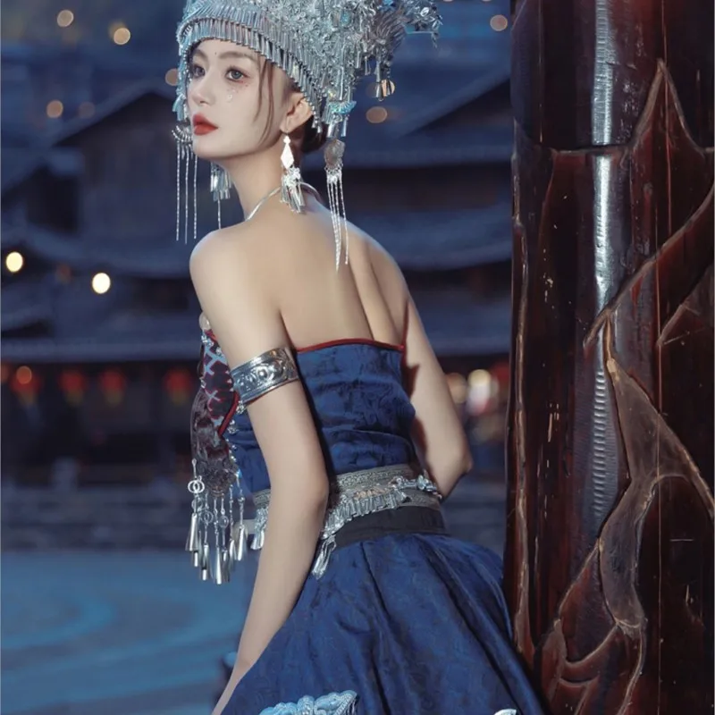 Nowy strój narodowy bez ramiączek do fotografii wiatrowej