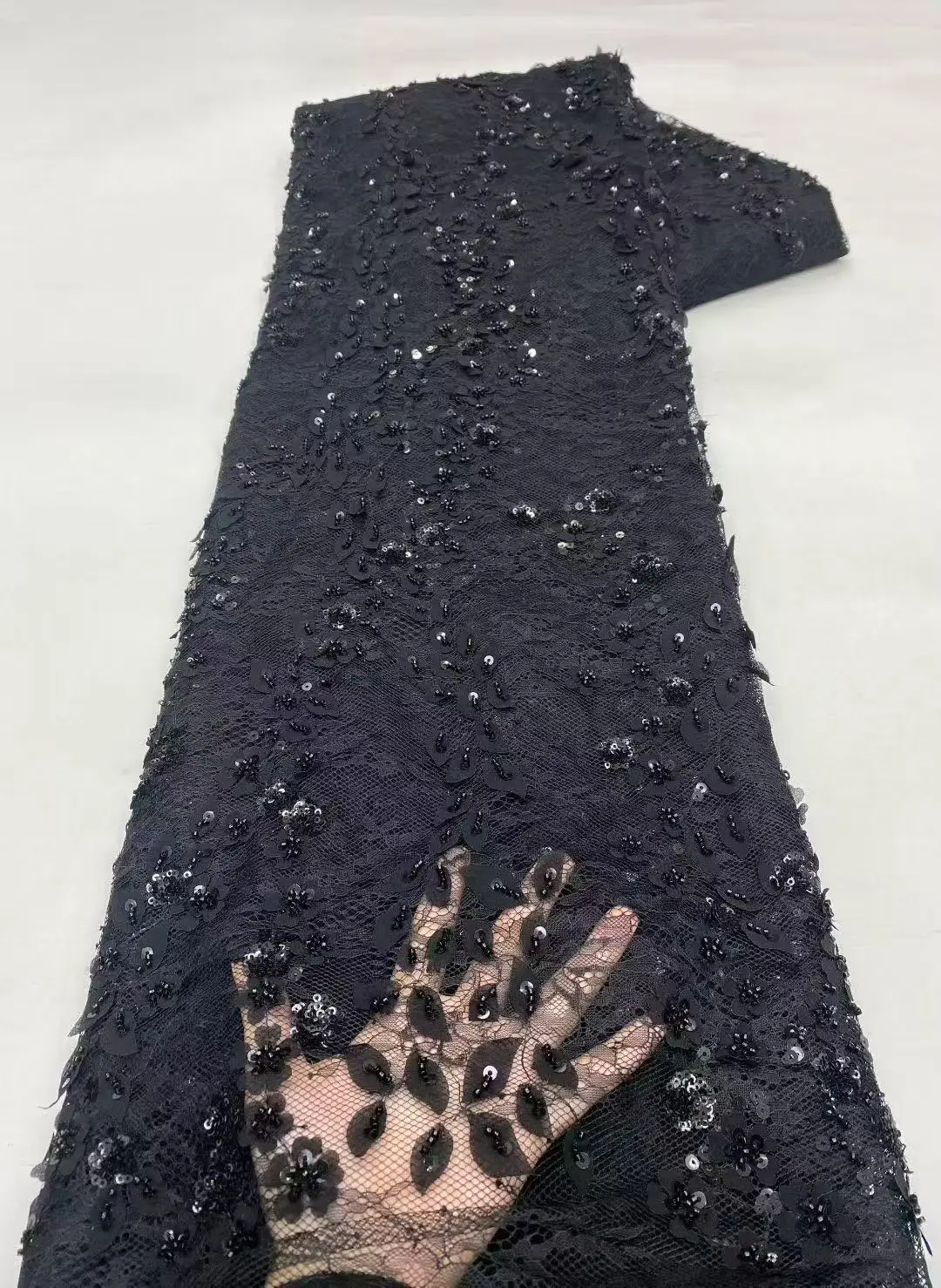 

African Mesh Lace Fabric with Nigerian Beads And Sequins for Women's Party And Wedding Dresses 2025 Style French Nigeria Lace