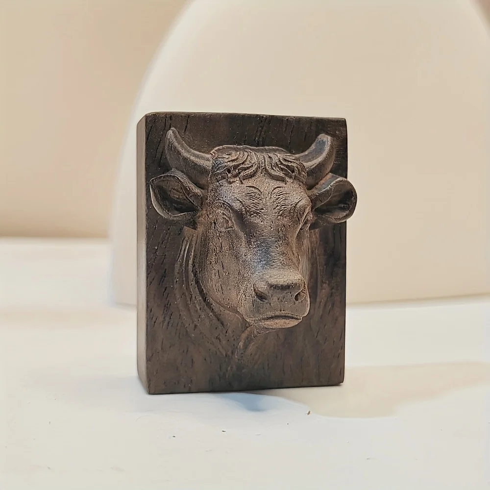 2.4 Inch Hand-Carved Wooden Cow Head Statue Ornament, Cartoon Style, Chinese Style, Suitable for Creative Desktop Decorations, Study Room, Thanksgiving Gift, Back-to-School Gift, Birthday Gift, Bedroom, Centerpiece Decoration
