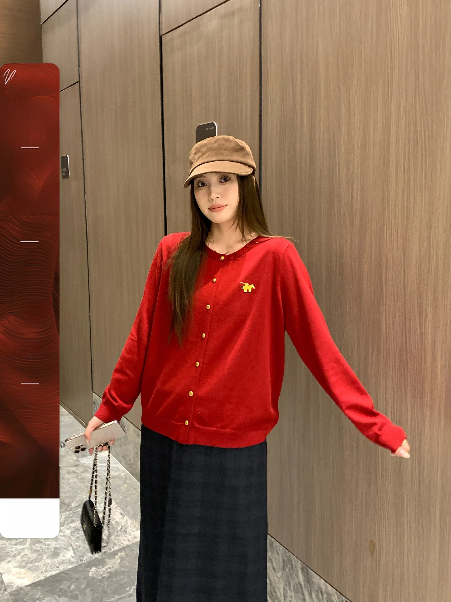 

NAZ Large Size Spring Knitted Sweater 45 Wool Embroidered Faion Golden Button Design Casual Loose Fit Long Sve