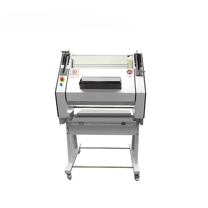 * # Professional  Stainless Steel 750 Bakery  French Bread Moulder French Baguette Bread Moulder Machine *
