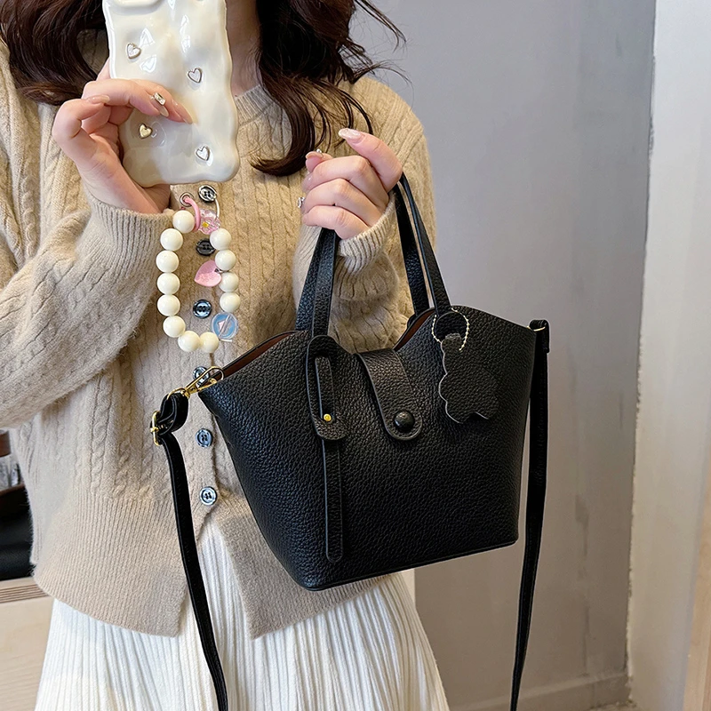 

Best For Superstar Show Elegant Messenger Bag With High-End Leather And Solid Color Perfect For Stylish Women