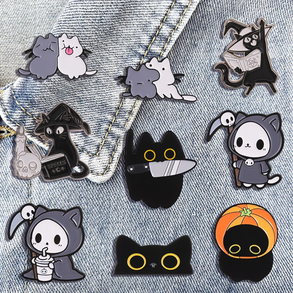 Fun cartoon little black cat baked paint brooch, Halloween pumpkin element animal metal pin jacket backpack badge