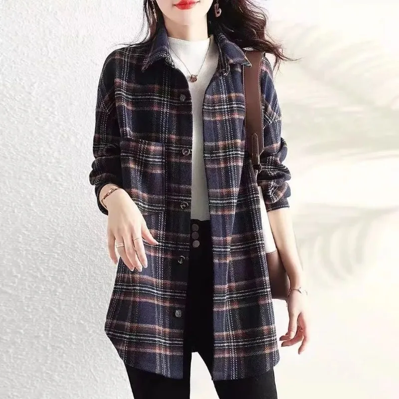 Women\'s Autumn and Winter New Fashion Elegant POLO Collar Plaid Button Pocket Casual Long Sleeve Loose Shirt Cardigan Tops