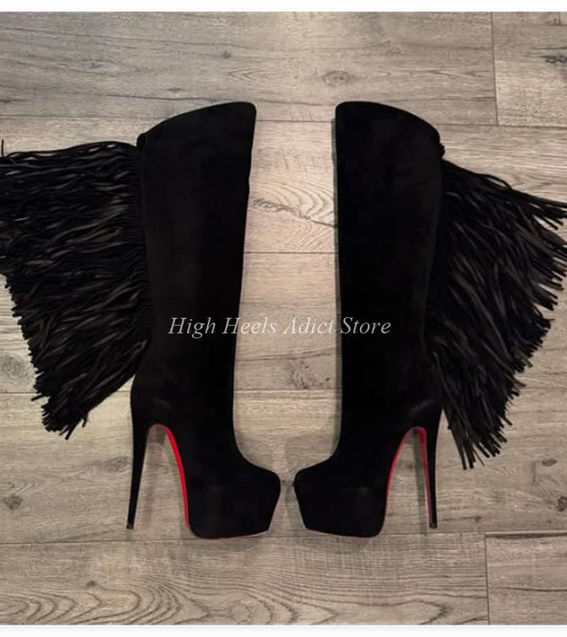

Сексуальные черные замшевые сапоги на платформе с кисточками и круглым носком на очень высоком каблуке, роскошные дизайнерские женские сапоги до колена большого размера, обувь для вечеринок