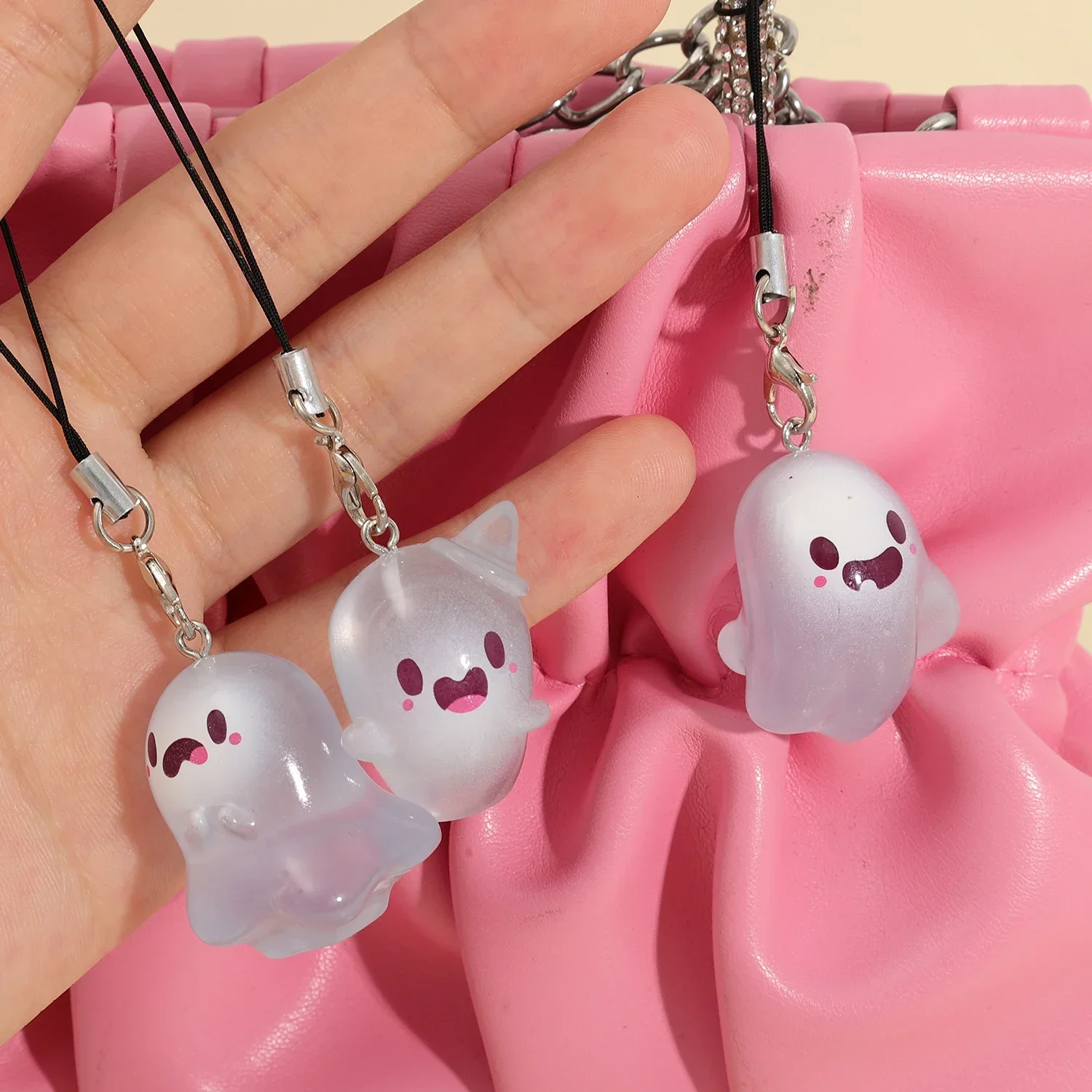 Halloween Luminous Ghost Phone Straps Portable Resin Keyring Floating Ghost Key Chain Festival Gathering Cell Phone Key Pendants