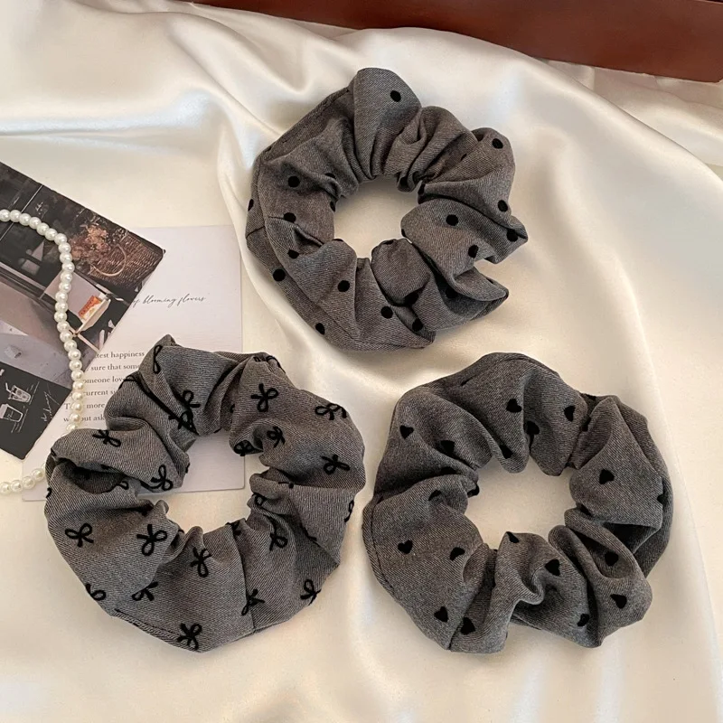 البولكا نقطة العلاقات الشعر حبل النساء حجم كبير القلب Bowknot المطبوعة Scrunchies رمادي أسود هيرباند ذيل حصان حامل أغطية الرأس