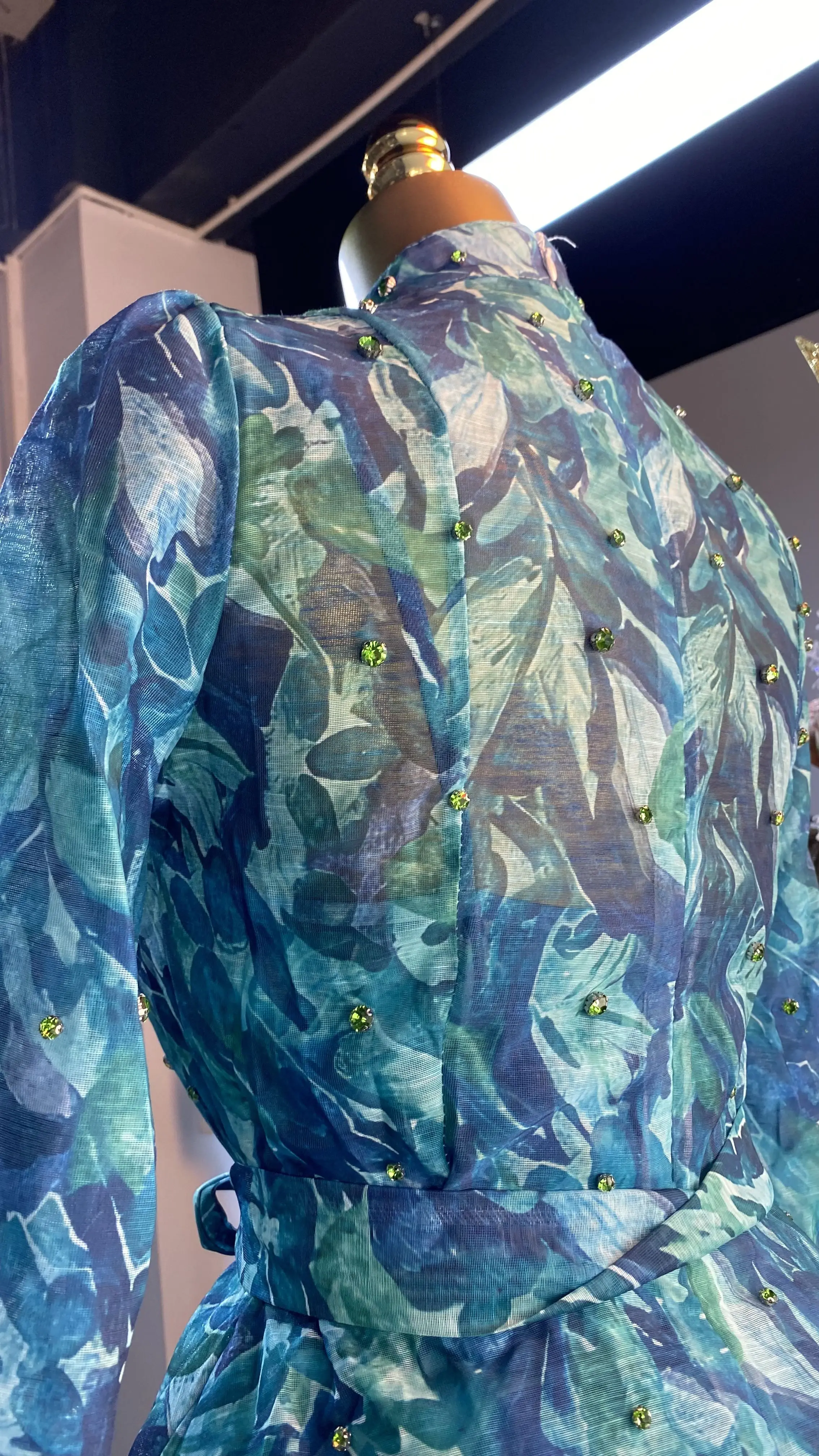 Womens New Lightweight Luxury Nail Diamond Design Single Breasted Waist Large Swing Dress-GZMM277